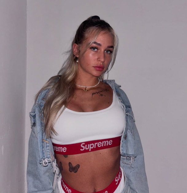 Supreme custom set