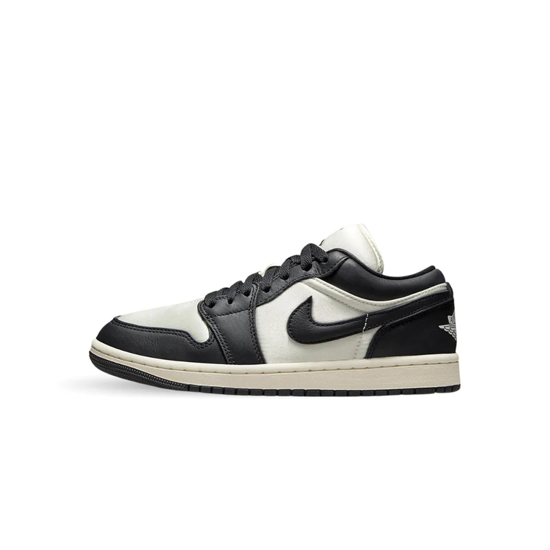 Nike Air Jordan 1 Low SE Vintage Panda